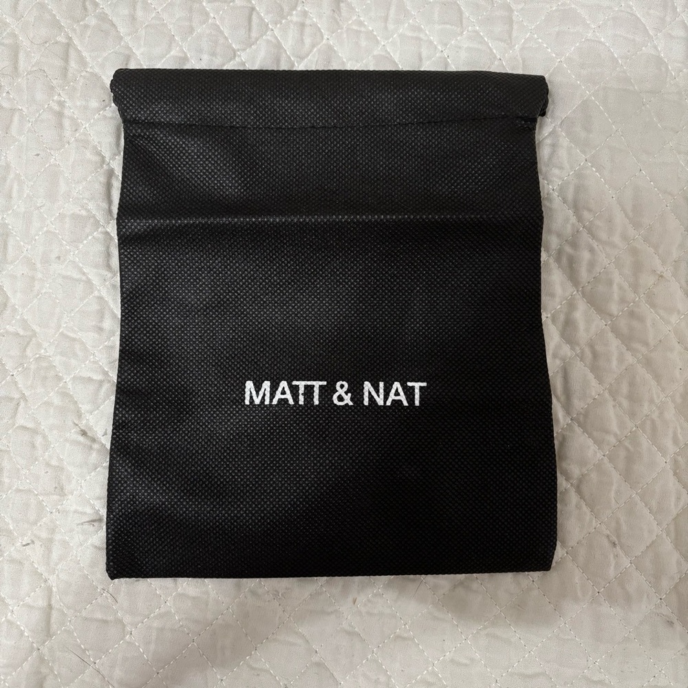 Matt & nat dust bag